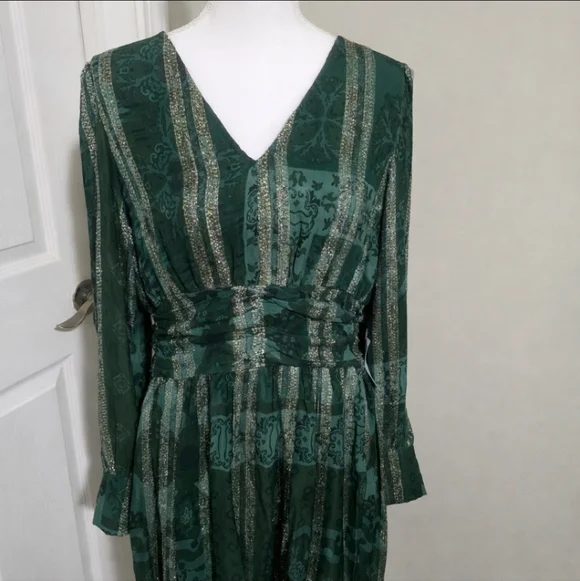 CIEBON Onella Metallic Stripe Chiffon Midi Dress Green Gold NWT Size L - Picture 2 of 11